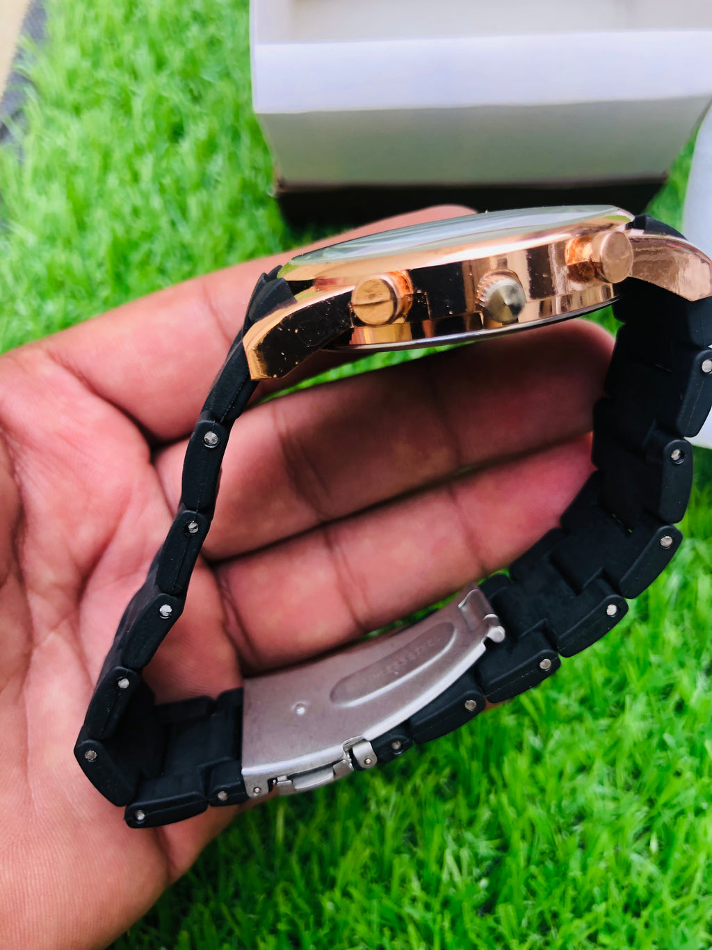 AW Collections Men's Black Tone Analog Quartz Watch with Patterned Dial