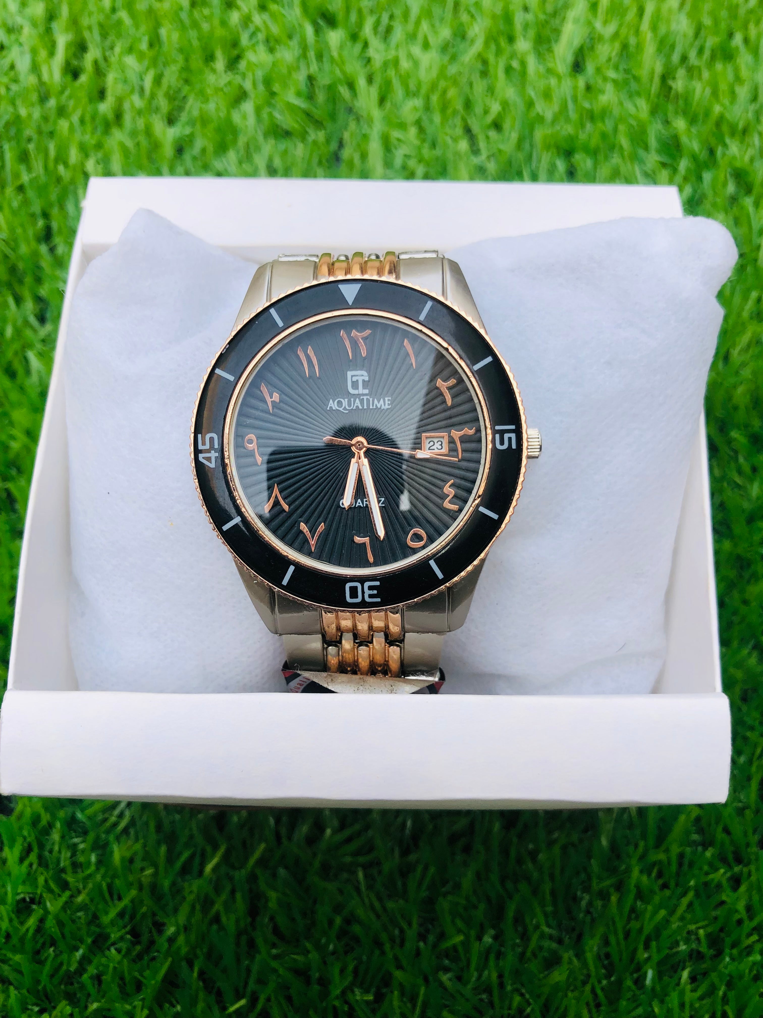 New Luxury Day Date Quartz Watch Fashion and Business Stainless Steel