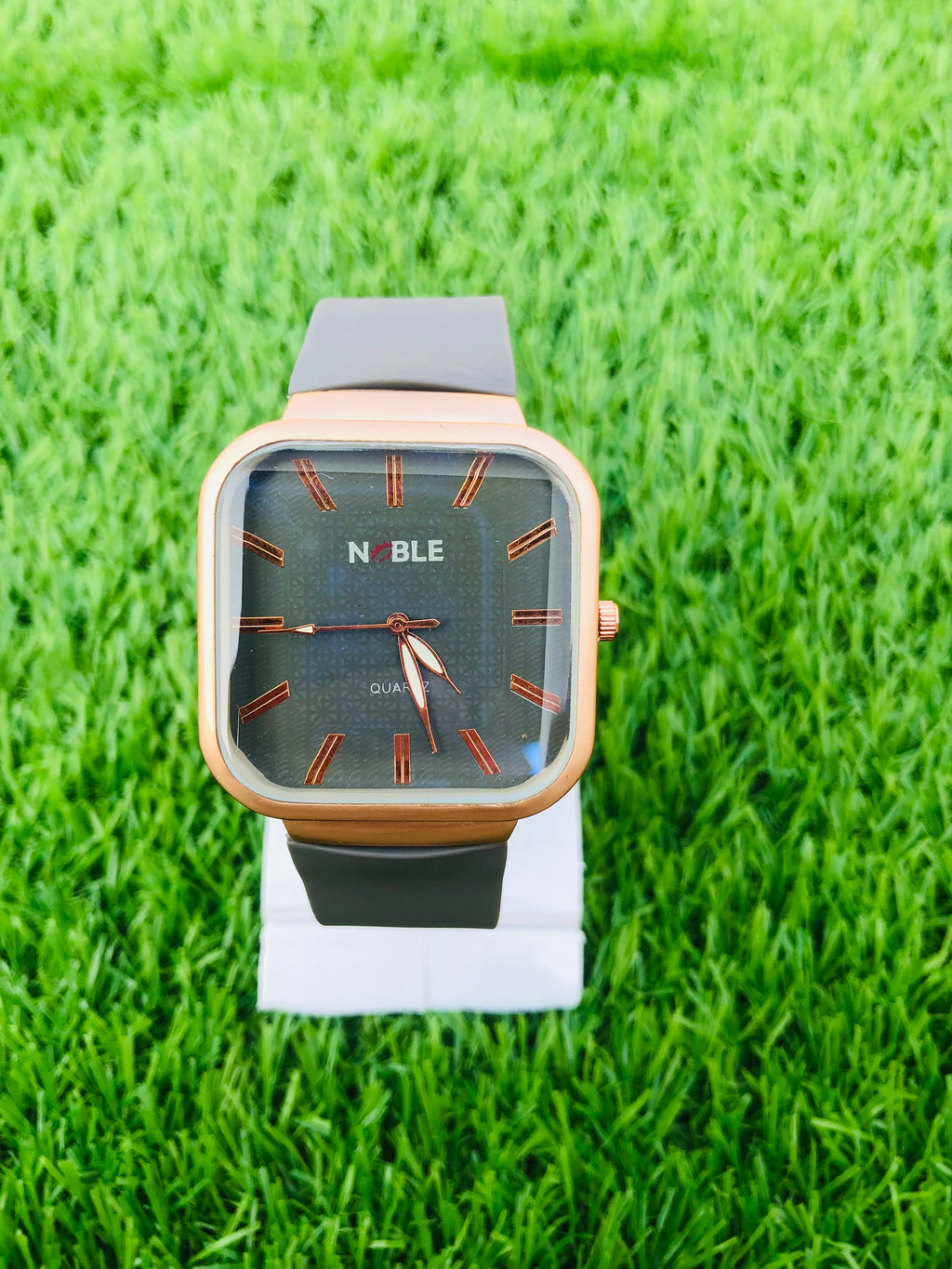 Noble Square Watch – Minimalist Square Dial, Stylish Unisex Design