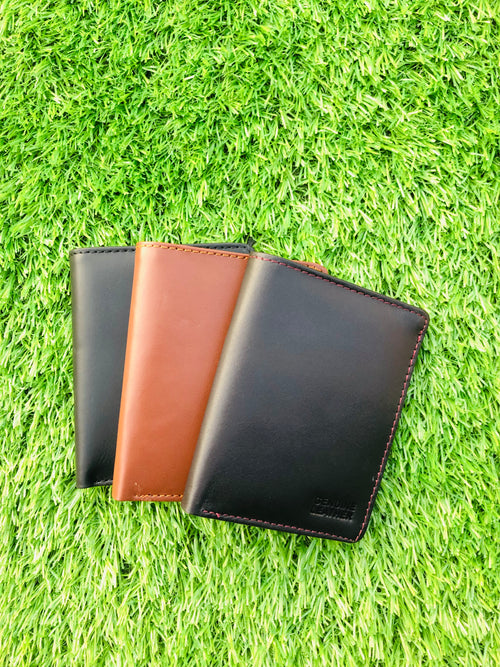 Best slim and small leather wallet for men with zipper