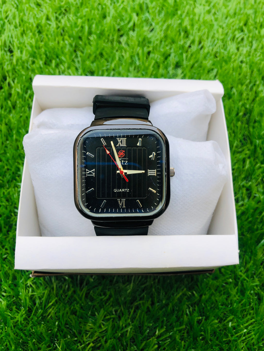 Vz Square Watch – Minimalist Square Dial, Stylish Unisex Design