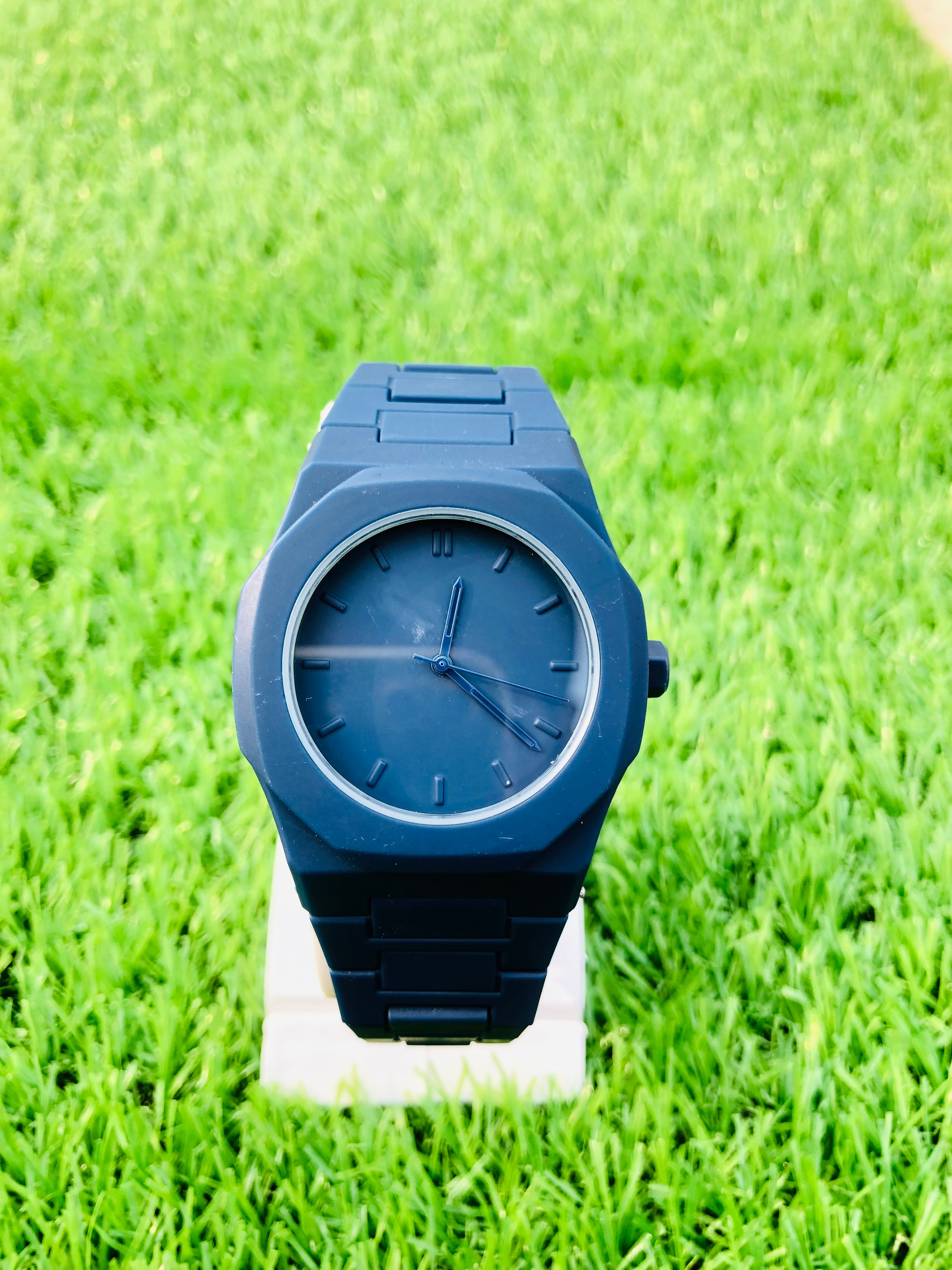 Arabic Aura Watch | Aura Men's Watch with Arabic Numerals Matte Black & White Minimalist Analog Watch | Trending Wristwatch, Black, bracelet | Watch For